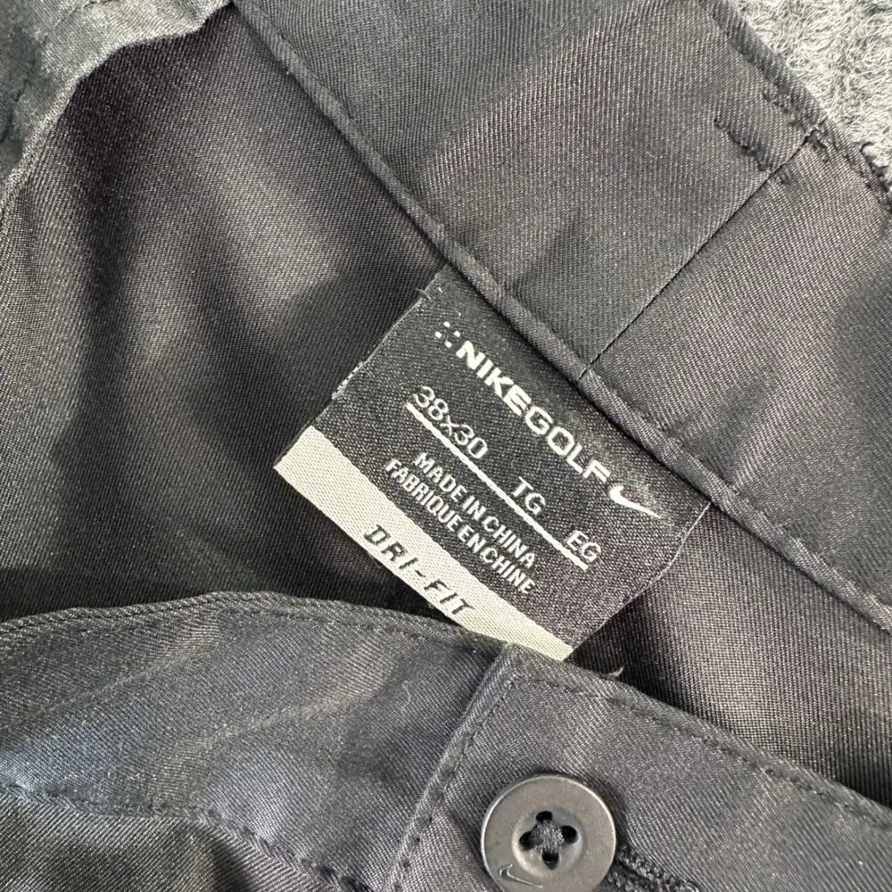 Nike Golf Mens 38x29 Gray Dri-FIT Performance Pants Trousers Activewear‎